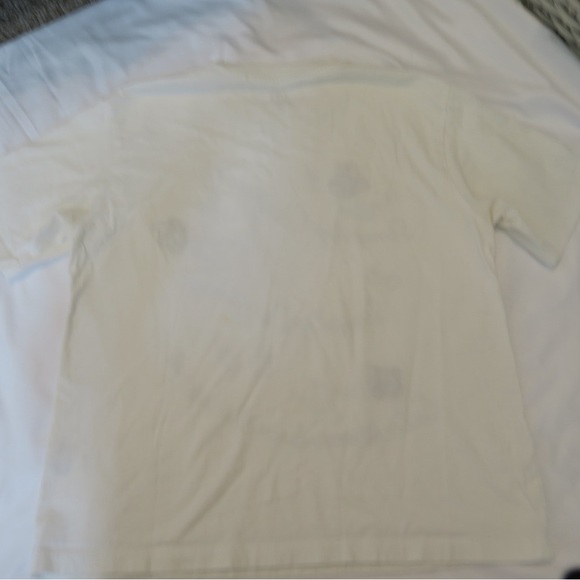 Disney‎ Uniqlo - White Embroidered Graphic T-Shirt - size Medium - Picture 7 of 8